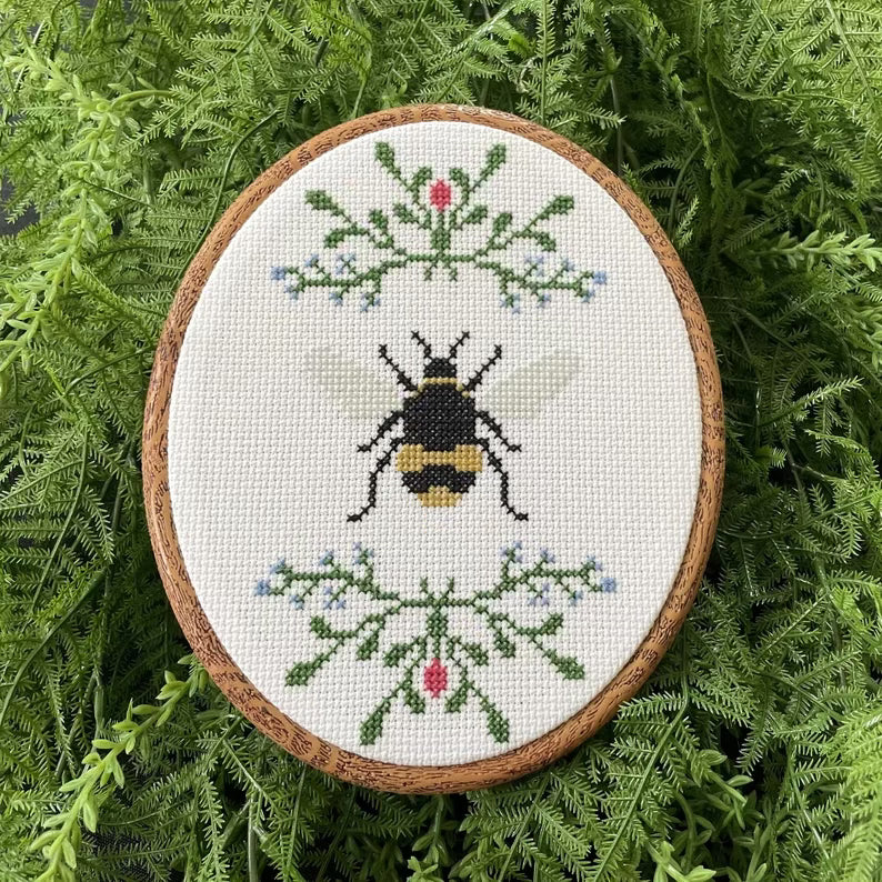 Queen Bee Digital Pattern